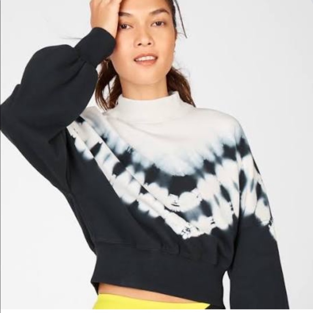 FABLETICS Black & White Tie Dye Crop Sweatshirt